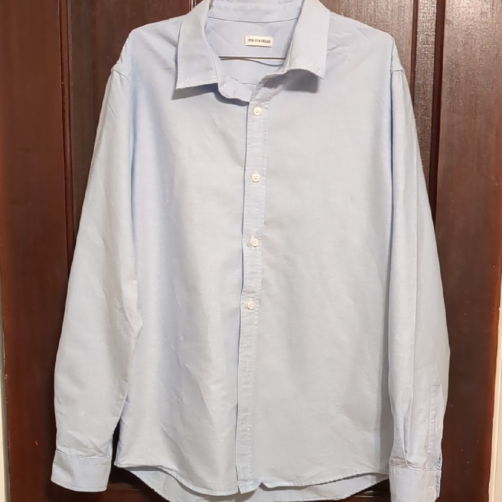 Men's Classic Light Blue Button-Down Shirt